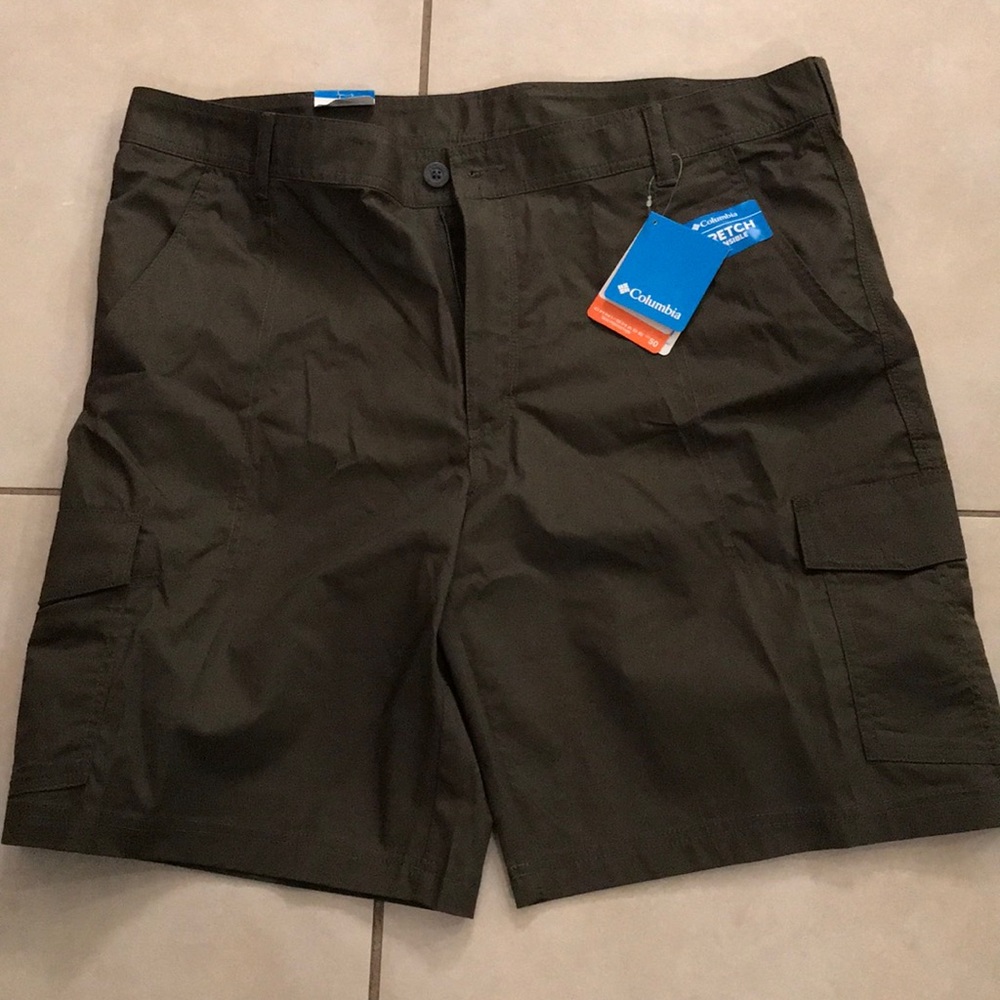 NWT Columbia Men’s Cargo Shorts Size 40